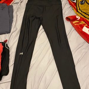 Under Armor compression leggings size medium